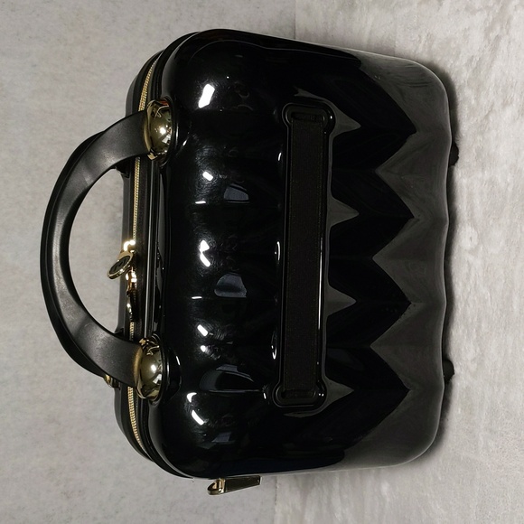 Marcy McKenna, 2-in-1 Essential Hamptons Collection,Hard Side Beauty Case- Black - Picture 2 of 5